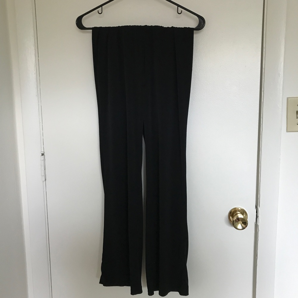 Black attention elastic pants